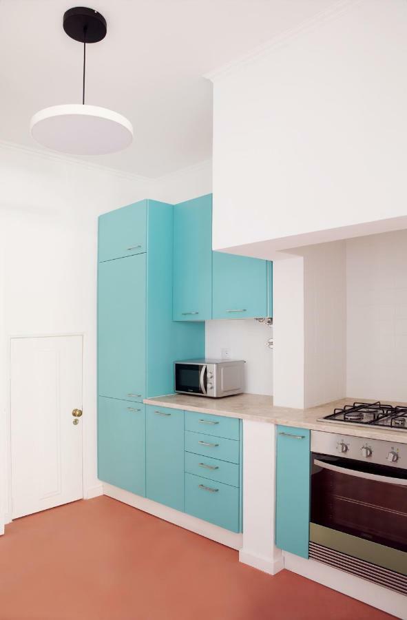 Renovated Charming Apartment With Terrace In Lapa Lisboa Ngoại thất bức ảnh